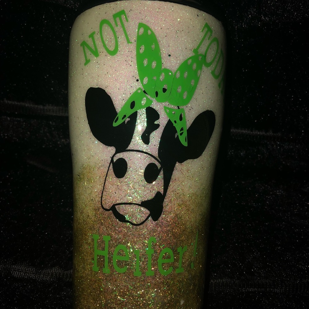 Custom cups - Picture 2 of 3